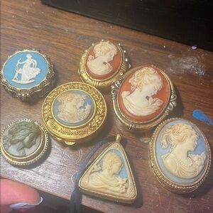 Vintage Cameo Brooch and Pendant Set